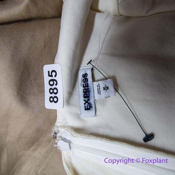 New! EXPRESS‎ Belted Linen-Blend Utility Jumpsuit, size M - Picture 15 of 16